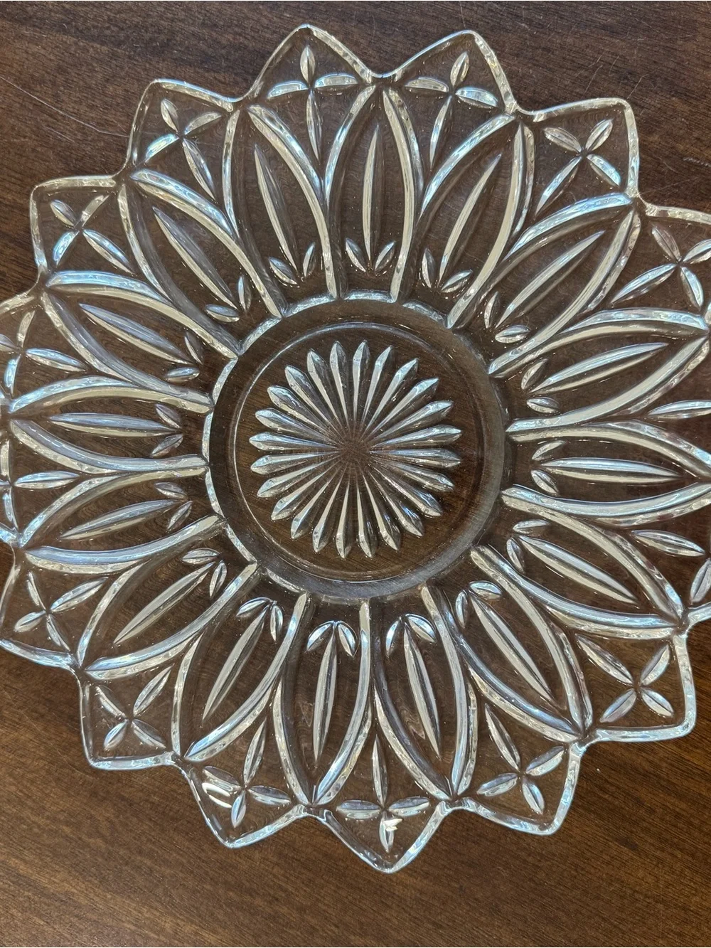 MCM Federal Glass Petal Plate (set of 2)